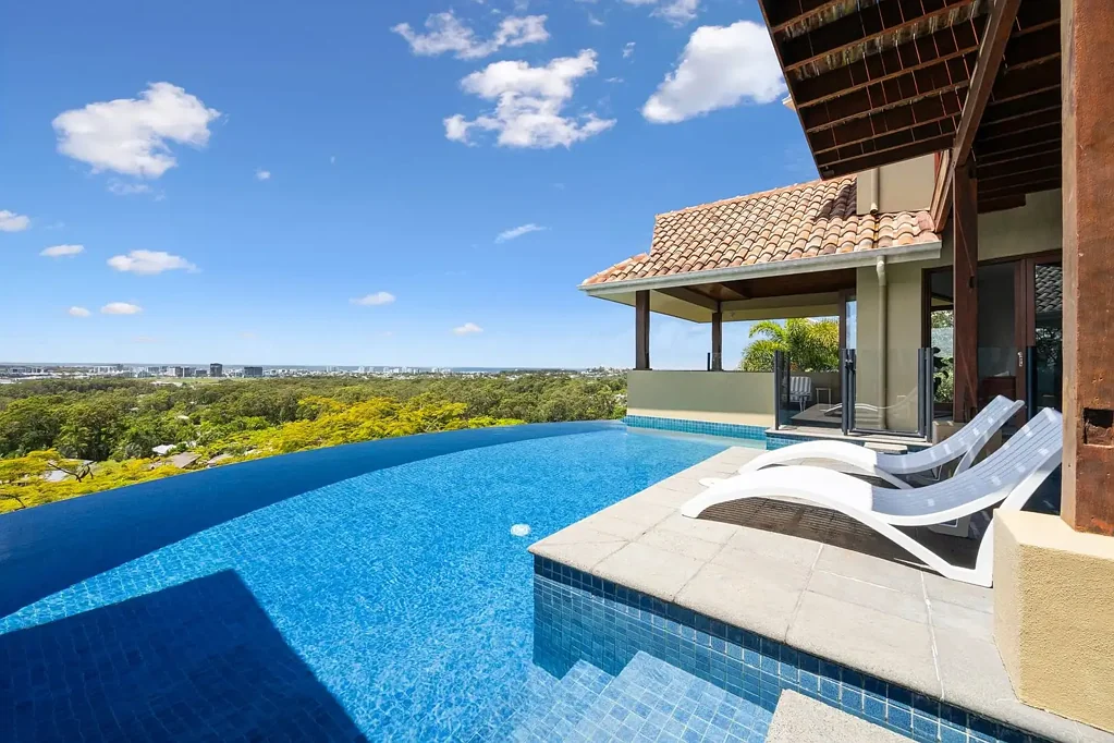 Buderim 4कमरा Sweeping Ocean Views, Exceptional Family Living