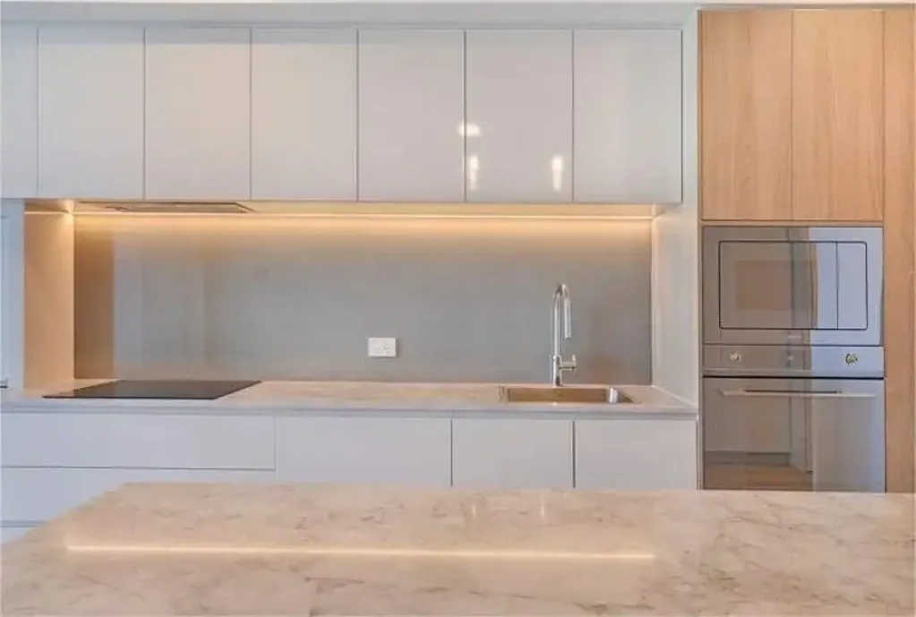 Luxury 2-bedroom ocean view apartment