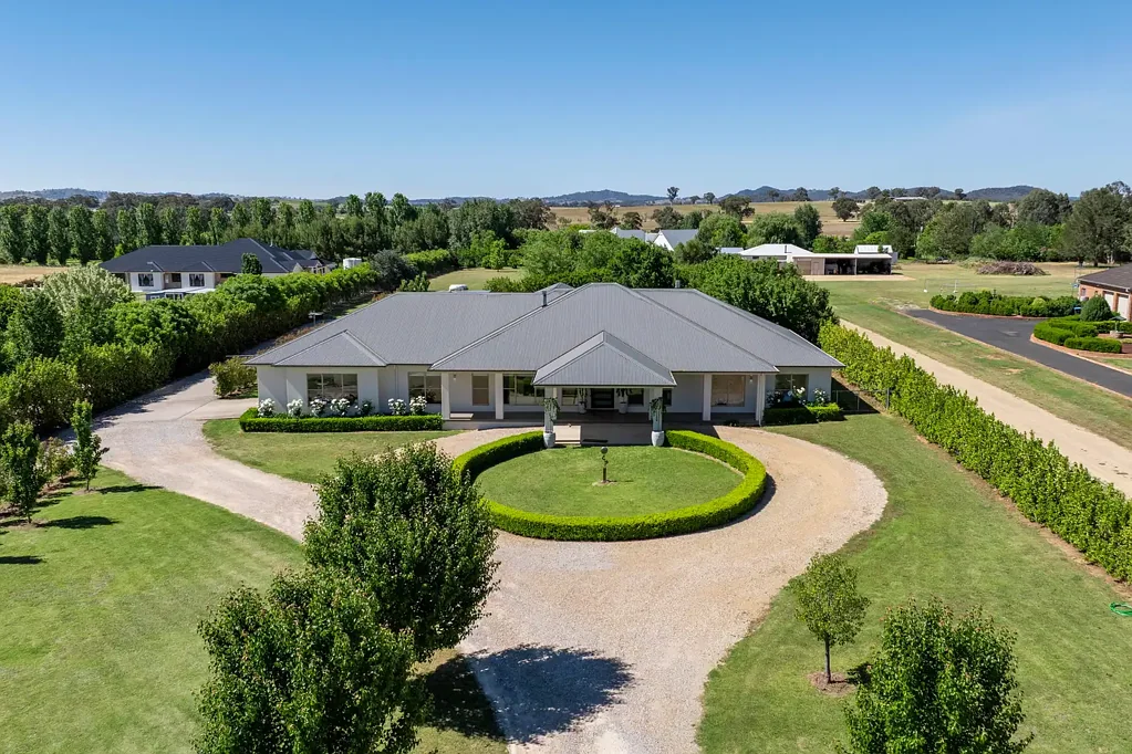 Mudgee 5房  Prestige and Scale with Subdivision DA Approval
