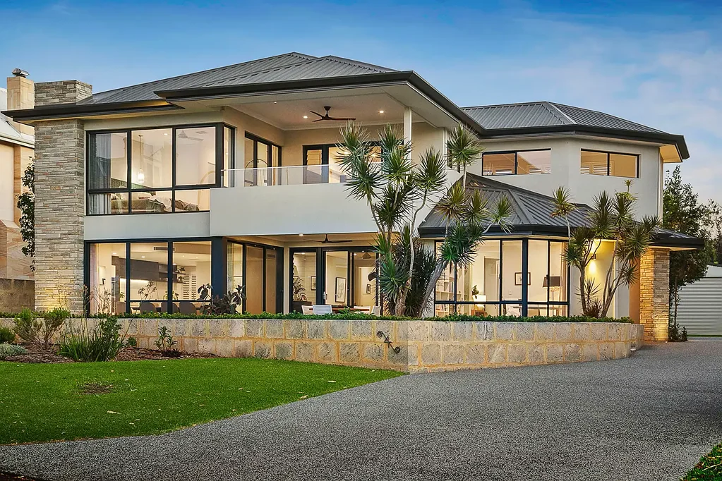 4 Crewe Street, Bicton, WA 6157