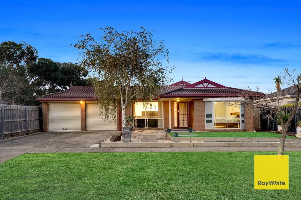 Hoppers Crossing 5 Bedroom The Ultimate Multi-Family Home with Versatility at Its Core