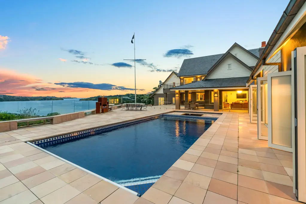 Mahurangi West 7બેડરૂમ Waterfront - 35 mins drive from Auckland