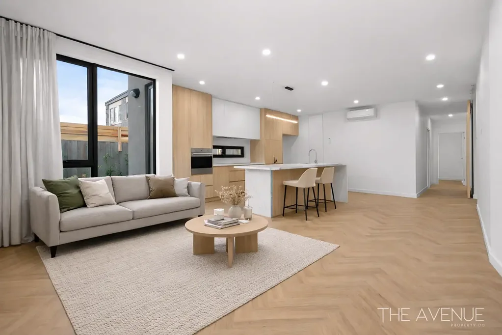 Modern, Spacious & Exceptionally Located - Premium Ormond Living