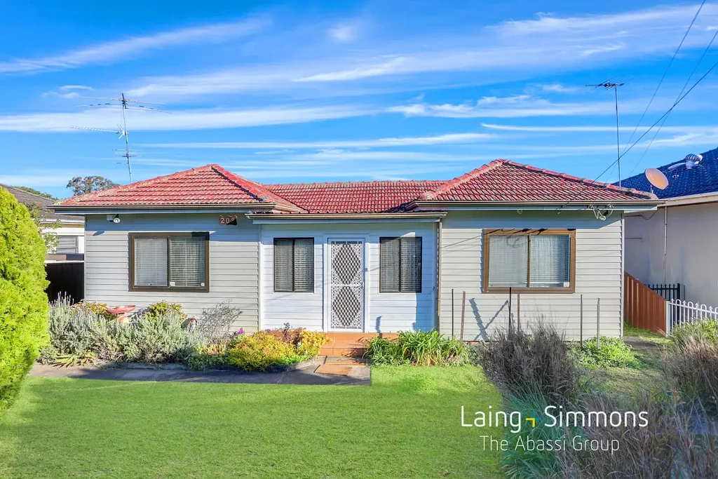 208 Desborough Road, St Marys, NSW 2760