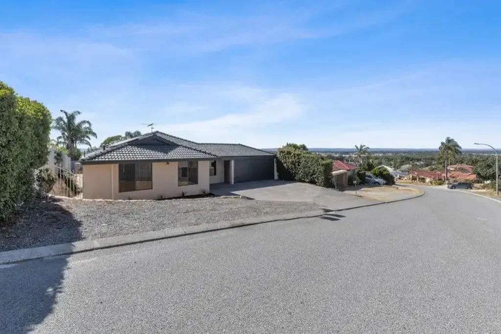 Parmelia 4房  A Scenic Sanctuary Set High Above Parmelia