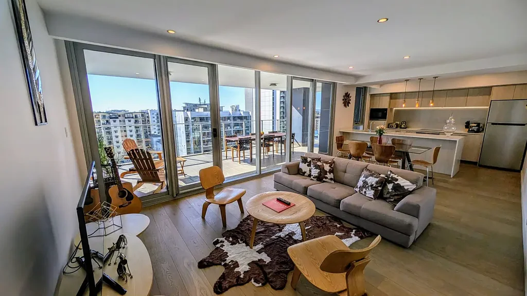 Luxury 152sqm Executive Resort Sanctuary in Landmark Concerto Tower