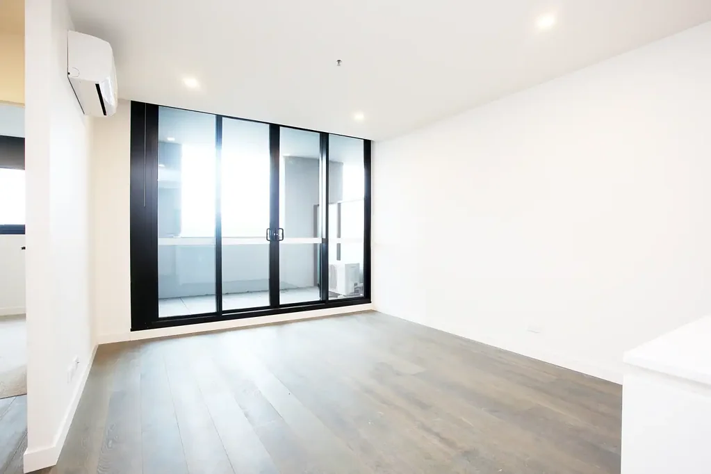 Beautiful apartment in Ivanhoe Gardens complex