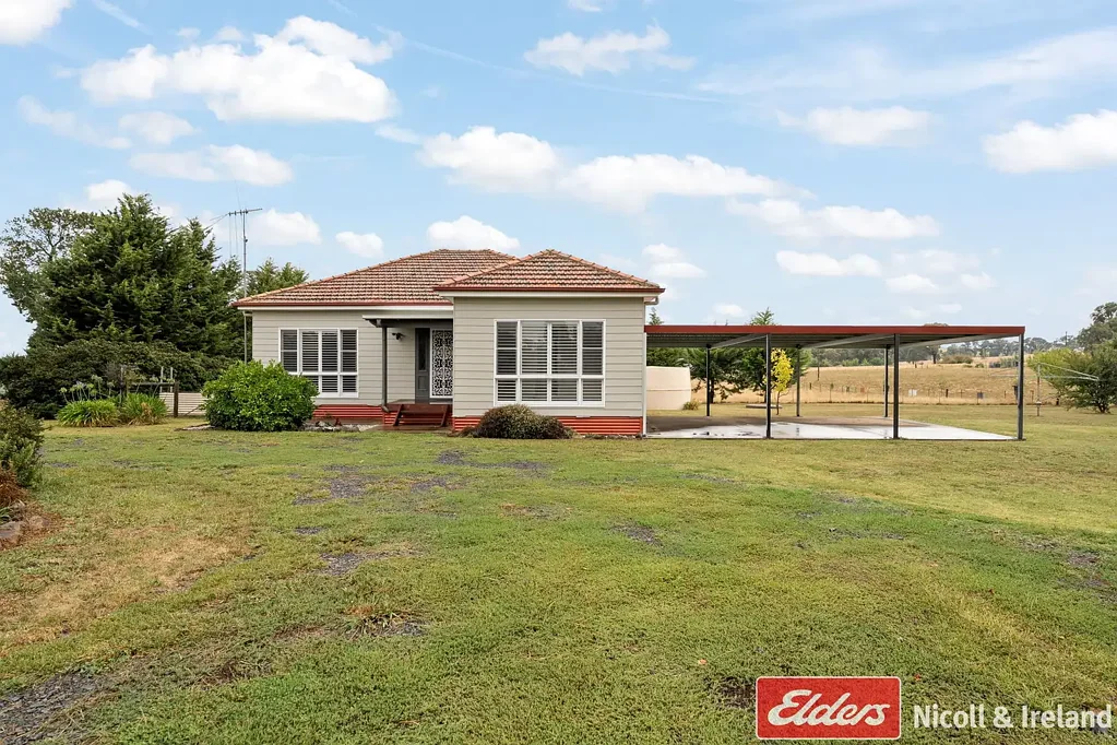 Neville 4房  FAMILY HOME ON IDYLLIC ACRES!