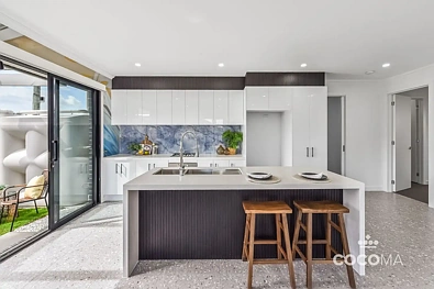 57 Burden Street, Springvale, VIC 3171, 4 phòng ngủ, 3 phòng tắm, Townhouse