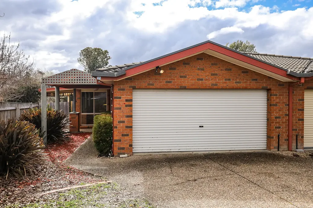 Amaroo 3 Slaapkamer PC Properties Presents - 3 Bedroom Townhouse at 35 Bywaters St, Amaroo