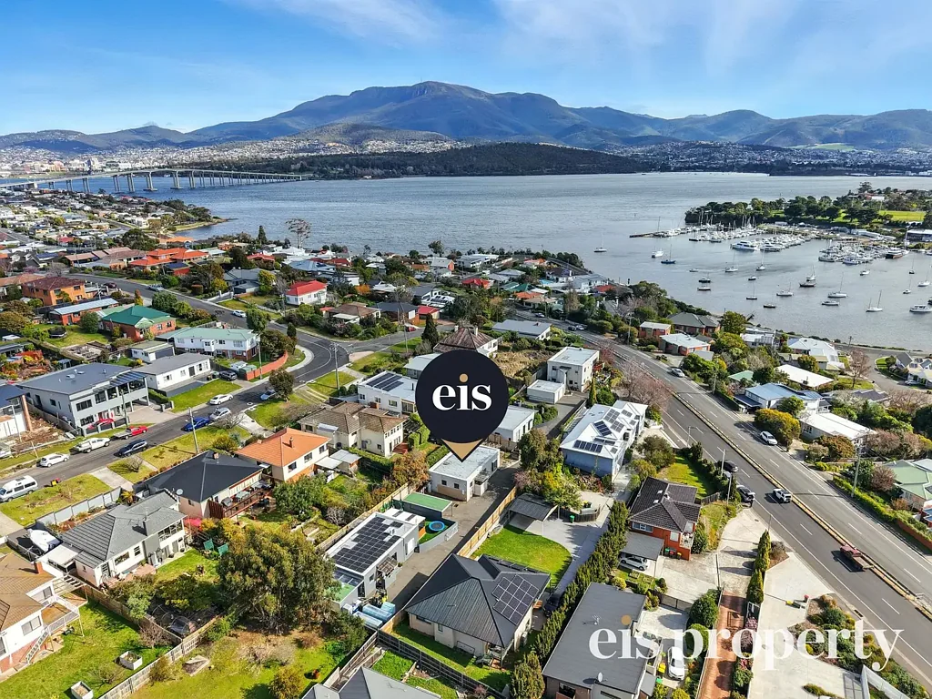 2/76 East Derwent Highway, Lindisfarne, TAS 7015