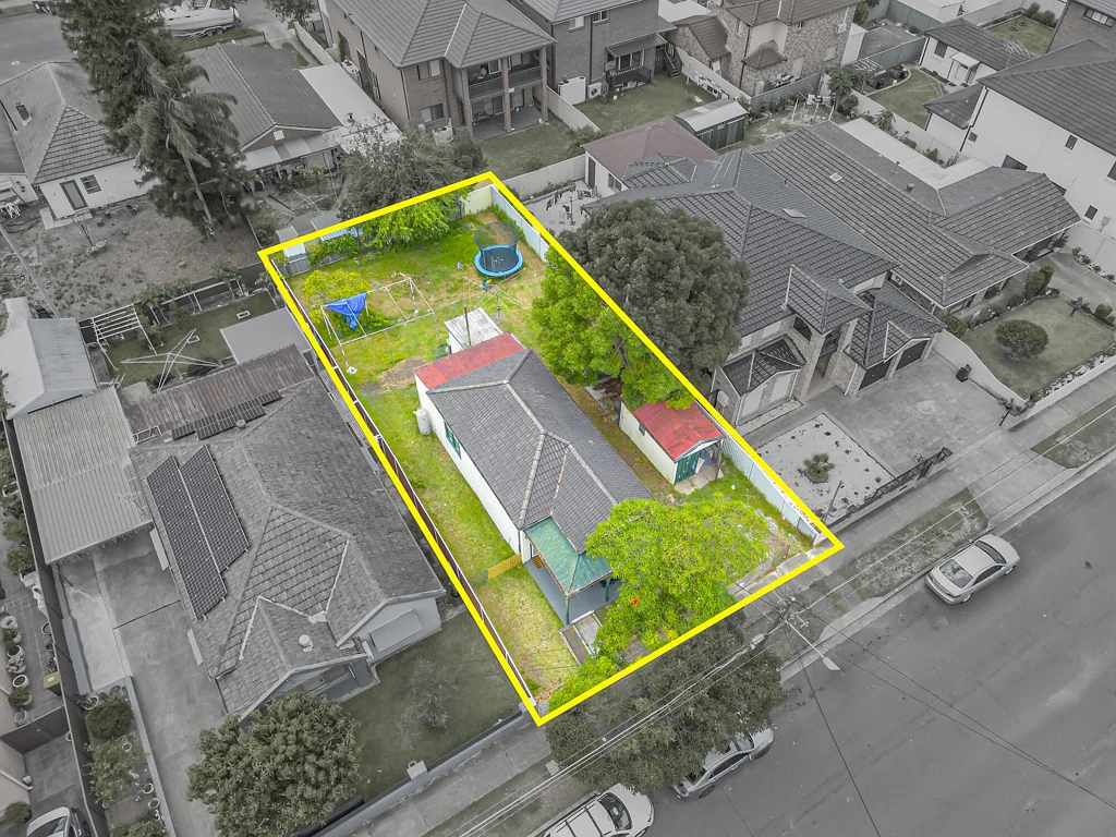 Auburn 2कमरा BLUE CHIP OPPORTUNITY ON THE AUBURN LIDCOMBE BORDER!