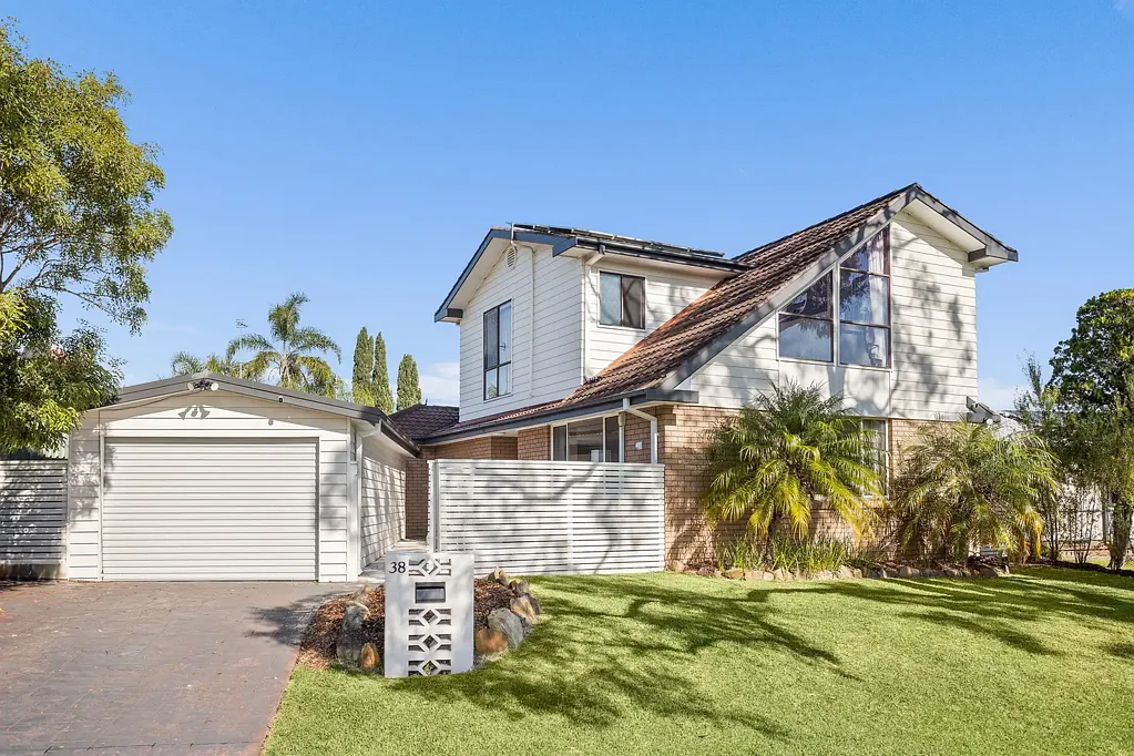 38 Tarra Crescent, Oak Flats, NSW 2529