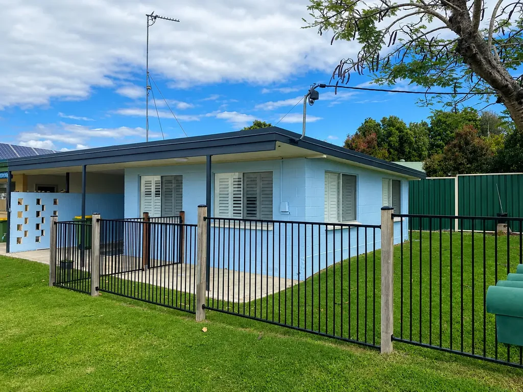Newly Renovated Unit - Heart of Town