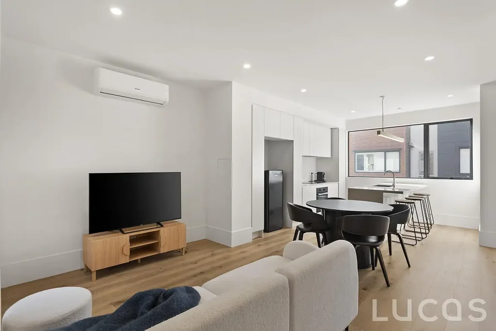 Modern Port Melbourne Living with a Private Rooftop Terrace