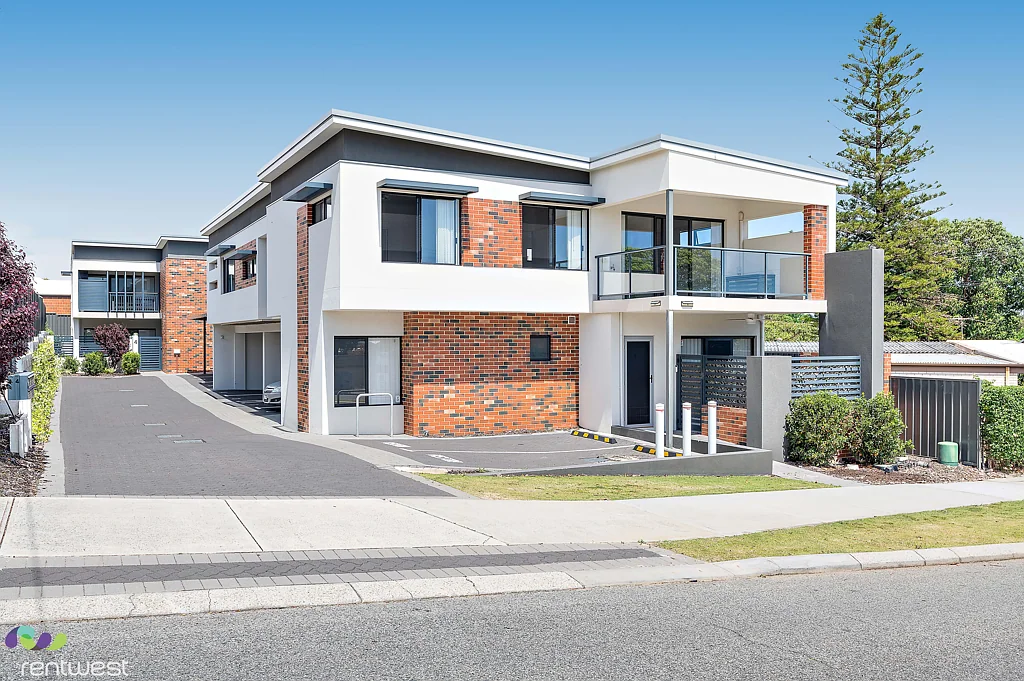 SOLD 2/4 Kennerly Street, Cloverdale, WA 6105