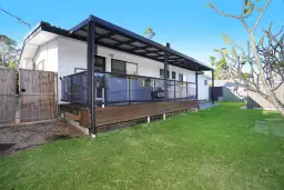 318 Oxley Drive, Coombabah