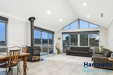 30 Sceptrum Avenue, Chittering, WA 6084, 4 slaapkamers, 2 badkamers, House