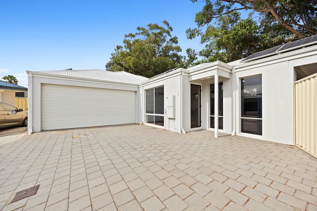 Armadale 4房  INVESTMENT READY, LOW-MAINTENANCE WITH LIGHT FILLED LIVING
