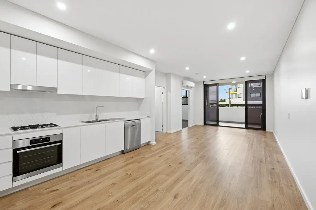 Westmead 1房 现代生活，阳台流畅连接 Contemporary Living with Balcony Flow