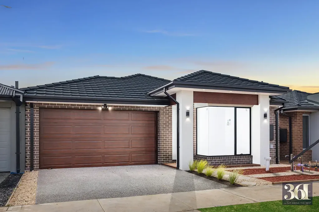 Tarneit 4બેડરૂમ “Brand-New Designer Home in Stockland's Wattle Park Estate with $10K FHOG Available”!
