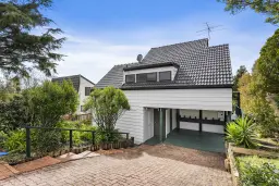 8 Lynngate Place, Hillcrest