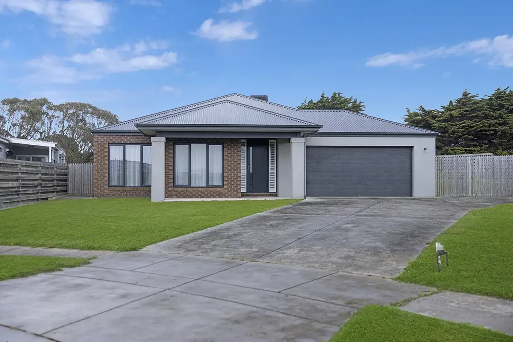 Port Fairy 4ਬੈੱਡਰੂਮ Contemporary Home – Move-In Ready with Room to Grow
