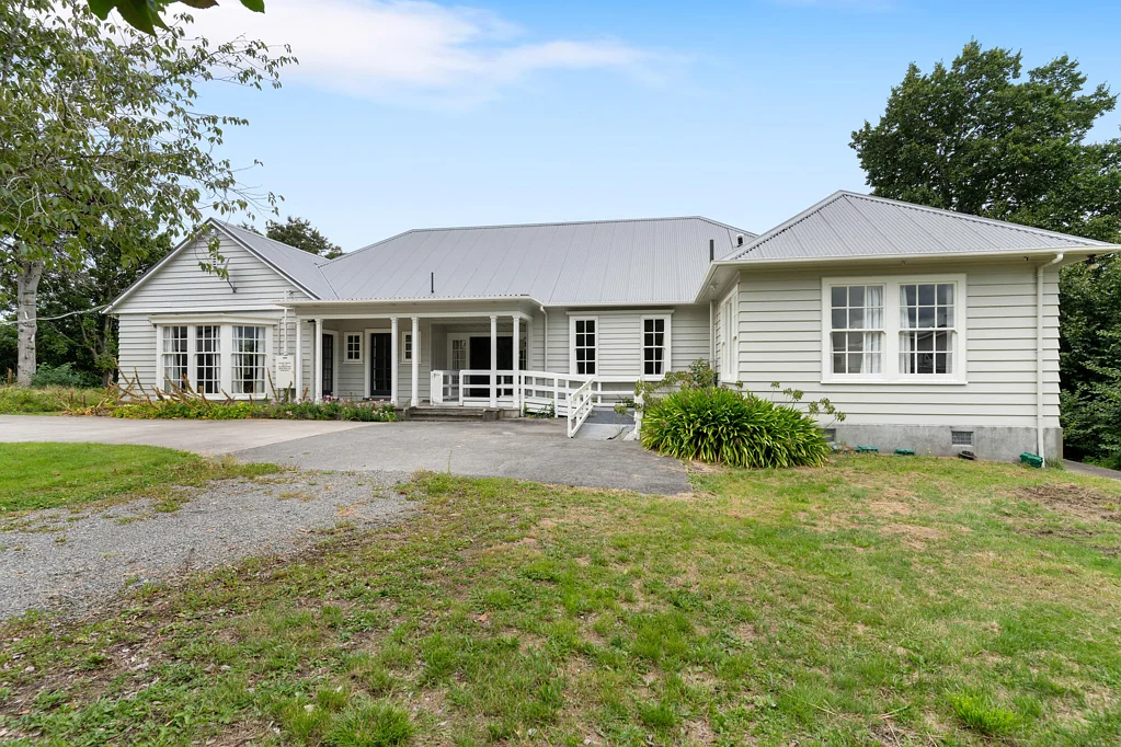 Solway 8 Bedroom Under offer - Grand home, prime location