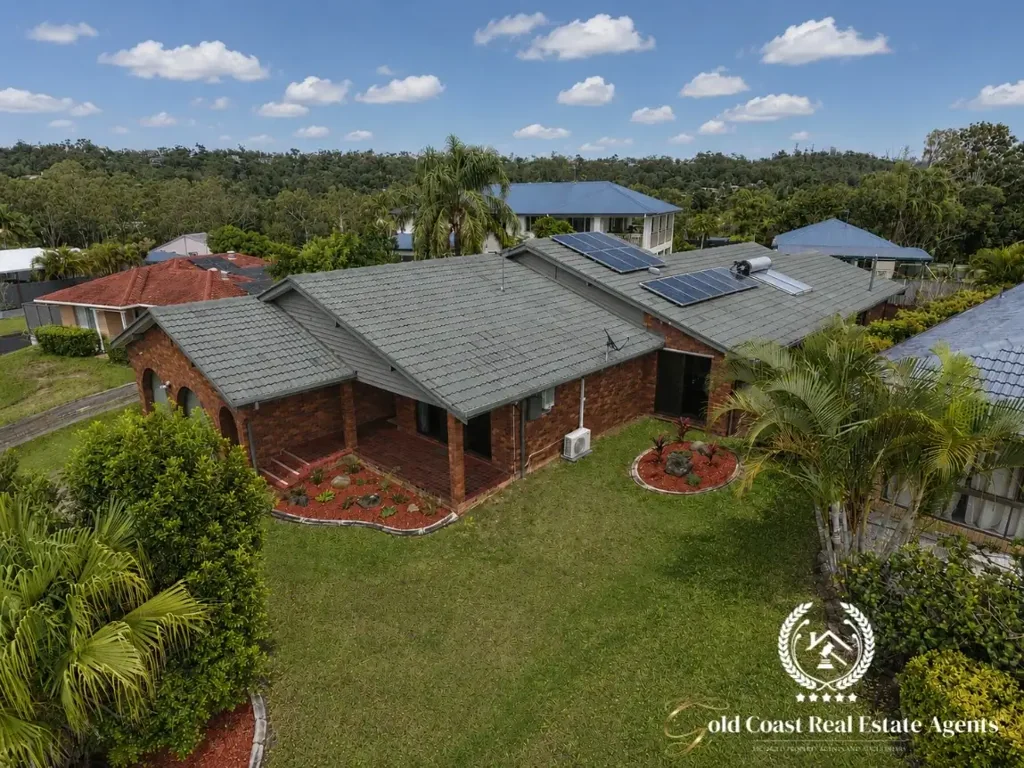 Helensvale 4 Slaapkamer Huge 4-Bedroom Home With Pool For Sale | Gold Coast