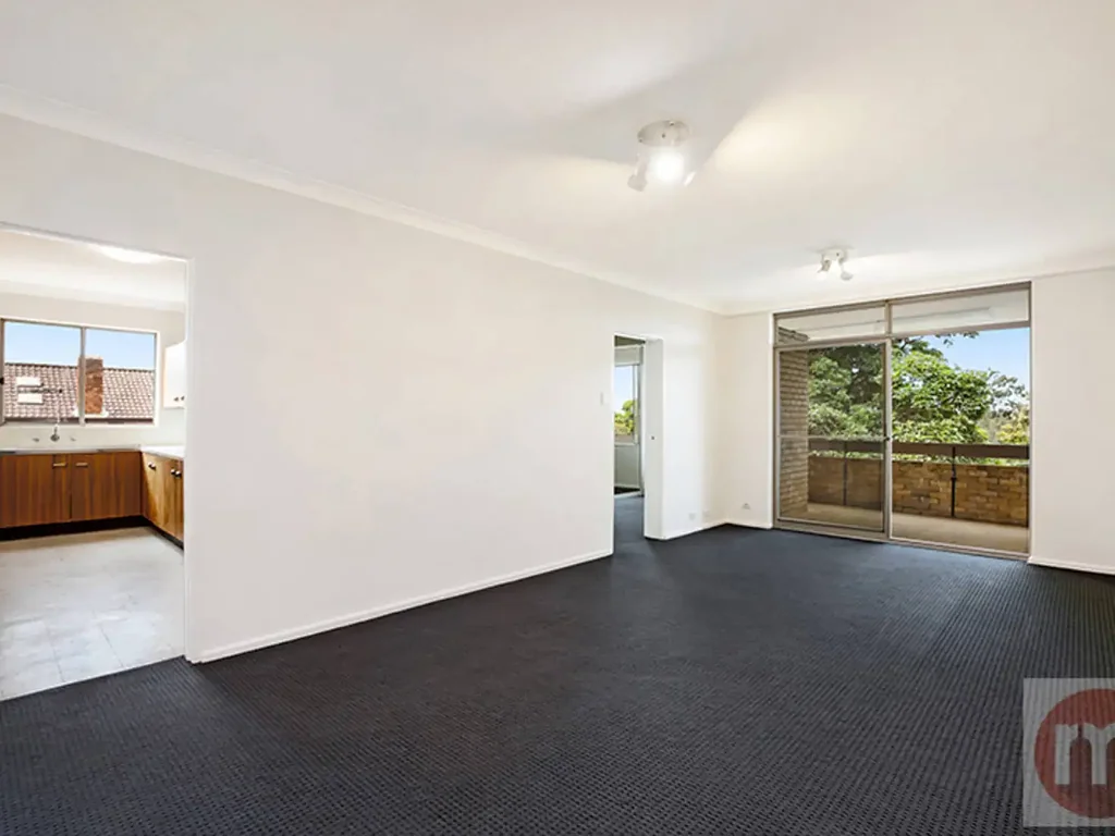 STYLISH & SUN-DRENCHED APARTMENT IN THE HEART OF DRUMMOYNE!