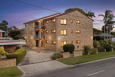 Bellara 2chambre Coastal Opportunity Just Moments from the Waterfront - Vacant and Ready to Move In