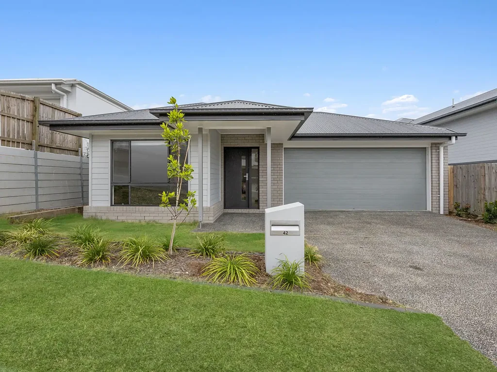 42 Bethanga Way, Spring Mountain, QLD 4300