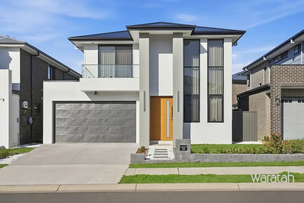 Near-New Double-Storey Home with Solar & Battery