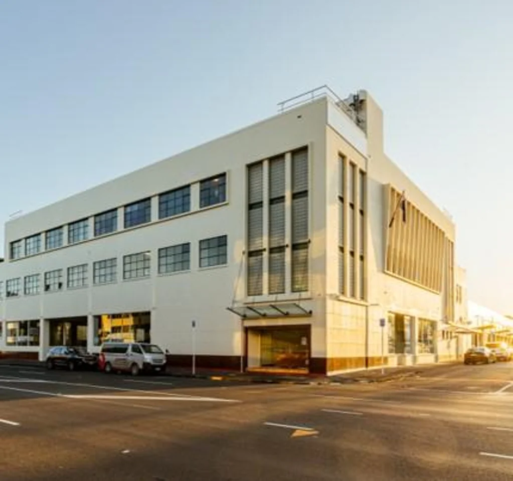 Mount Eden Large Format Retail with Carparks