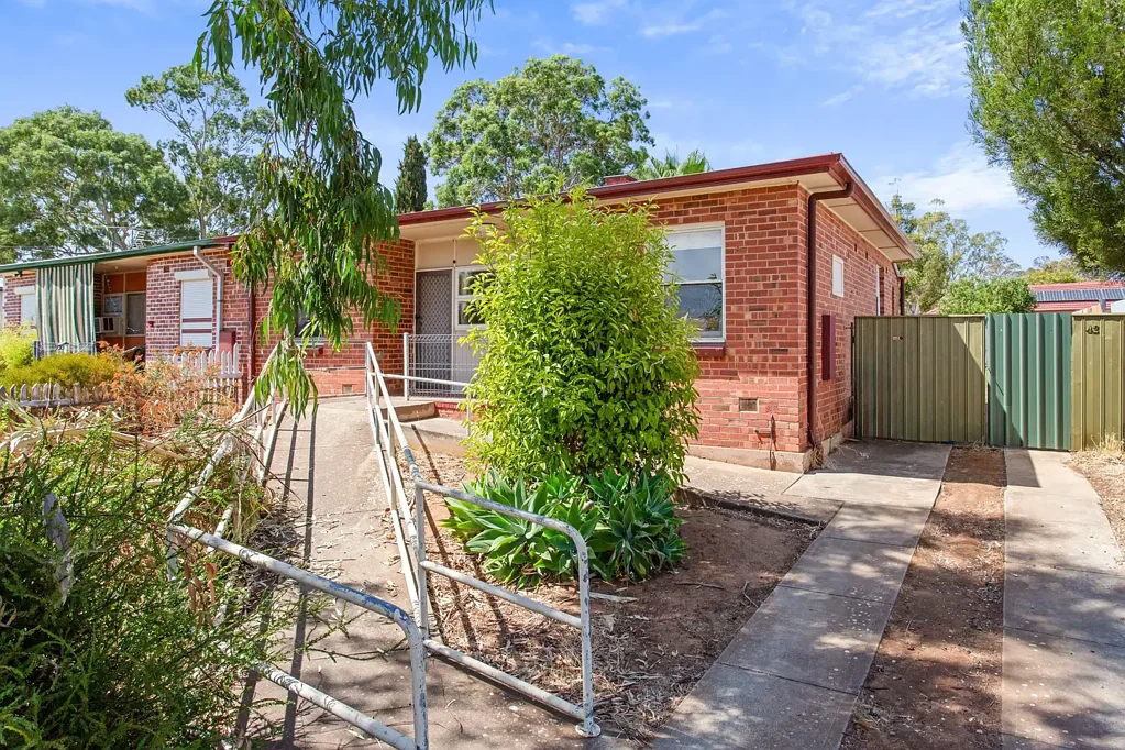 42 Stakes Crescent, Elizabeth Downs, SA 5113
