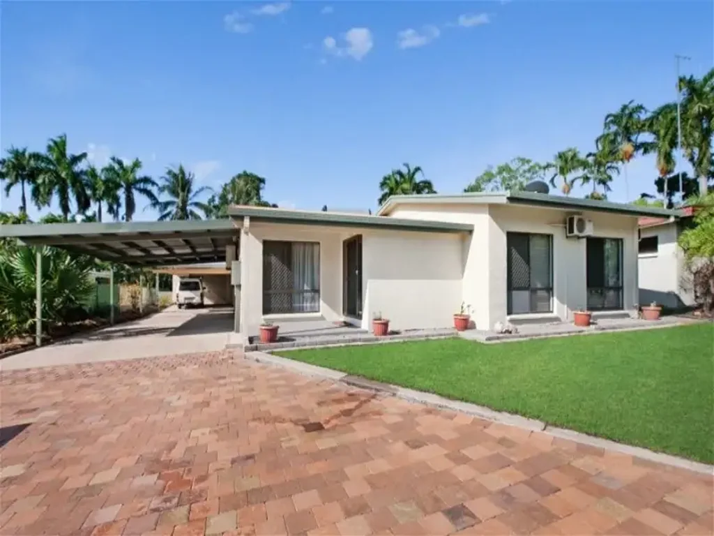 17 Lippia Ct, Karama, NT 812