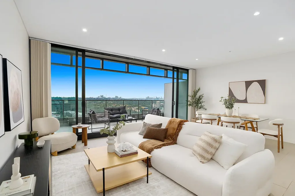 North Ryde 3Kwarto Penthouse perfection with stunning city, Harbour Bridge and Opera House views