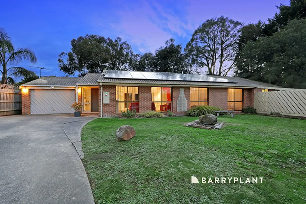 2 Lucy Close, Rowville, VIC 3178