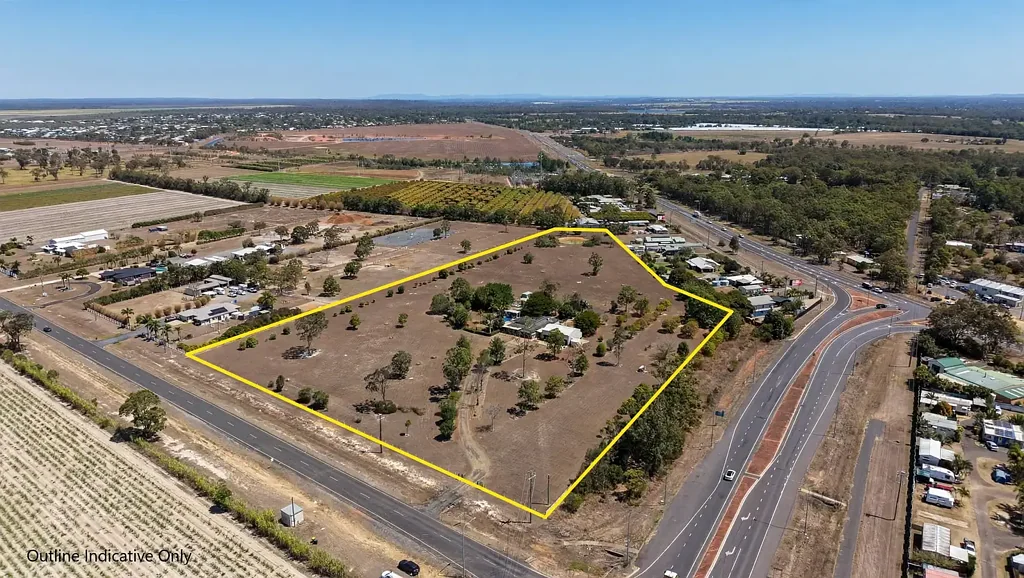 Kensington 4બેડરૂમ Acreage Living on 9.8 Acres with Pool & Powered Shed