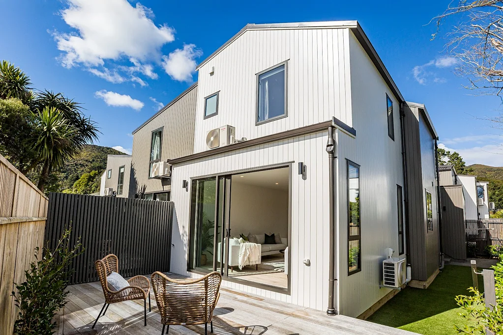 Waterloo 3 Bedroom Lower Hutt’s Finest Townhouse Living
