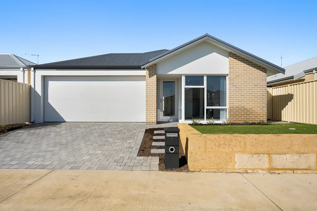 Modern Comfort Meets Coastal Living