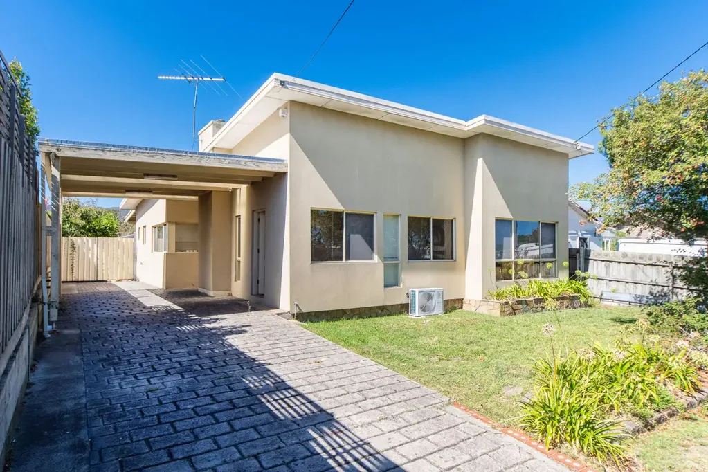 Rosebud 4ਬੈੱਡਰੂਮ Prime Beachside Opportunity – Incredible Location