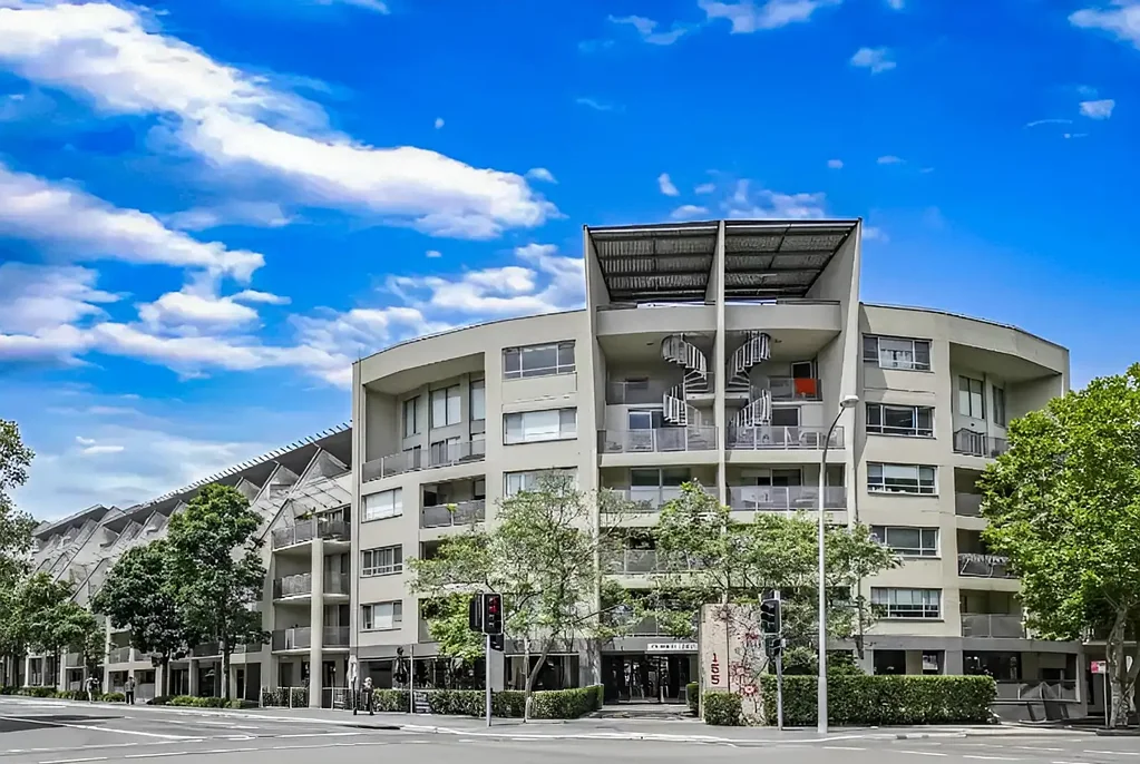Apply Now - Century 21 | the Paramount Group