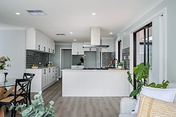 56 Watsonia Road, Gooseberry Hill