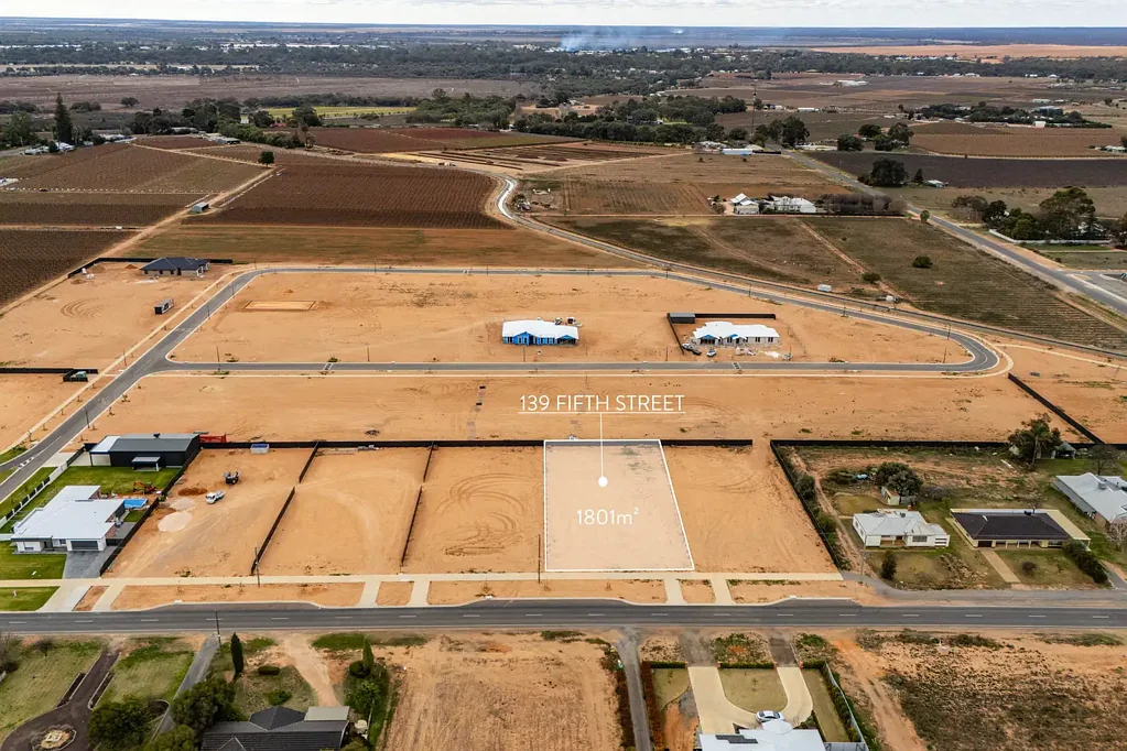 Nichols Point A blank canvas for your future.