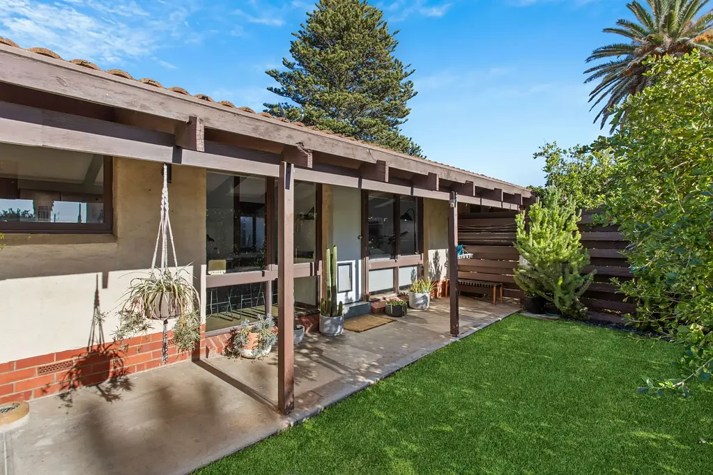 Semaphore Park 2 Bedroom Unrivalled Coastal Living Meets Modern Contemporary Charm