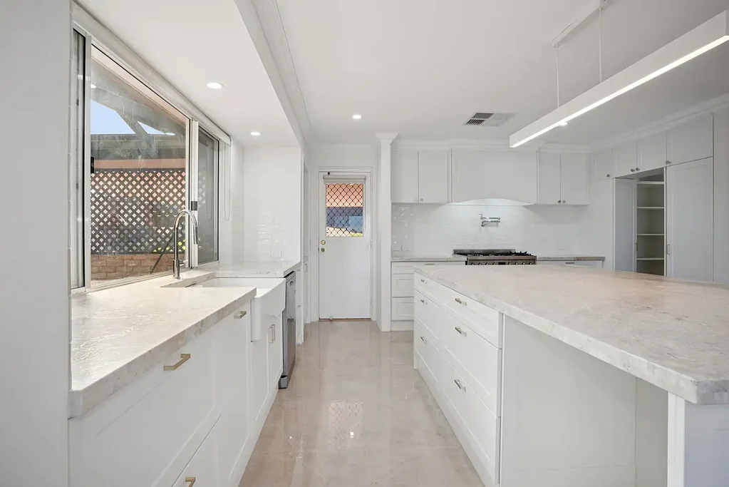 Ballajura 4房  FULLY RENOVATED FAMILY DELIGHT