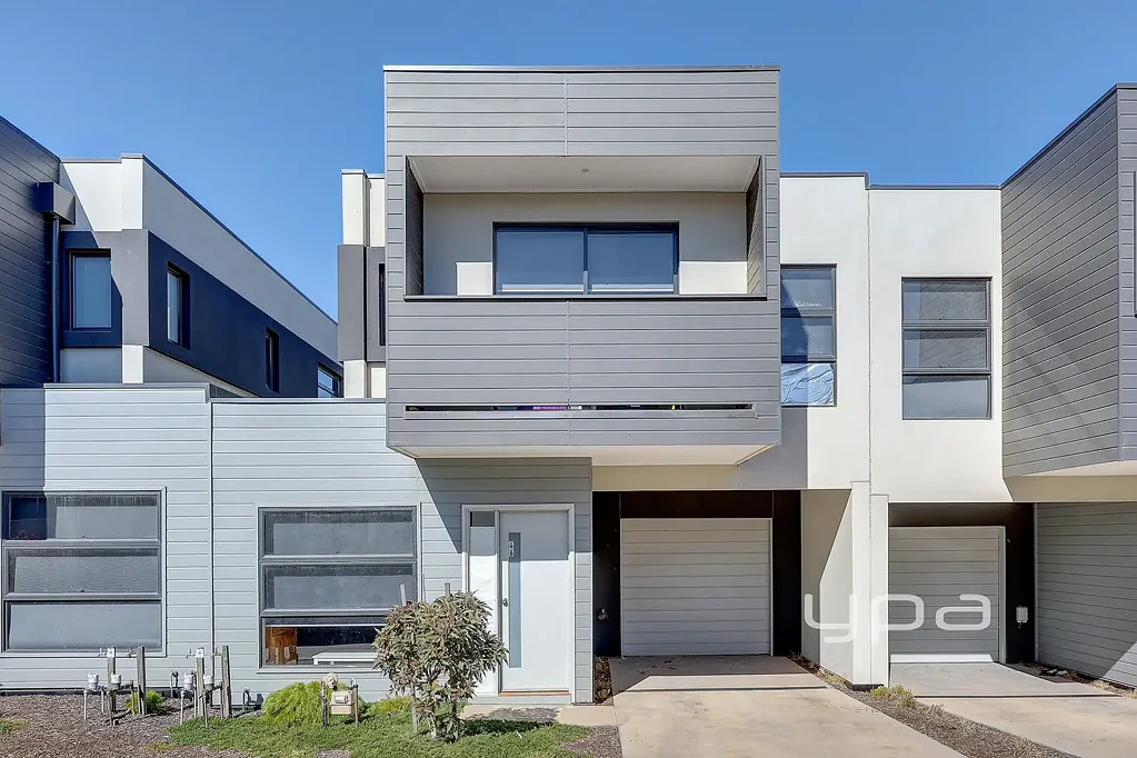 Werribee 3બેડરૂમ Set in Riverwalk Estate – Steps from Riverwalk Park Offering Modern Comfort & Space