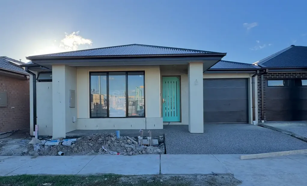 7 Burrawang Loop, Mickleham, VIC 3064