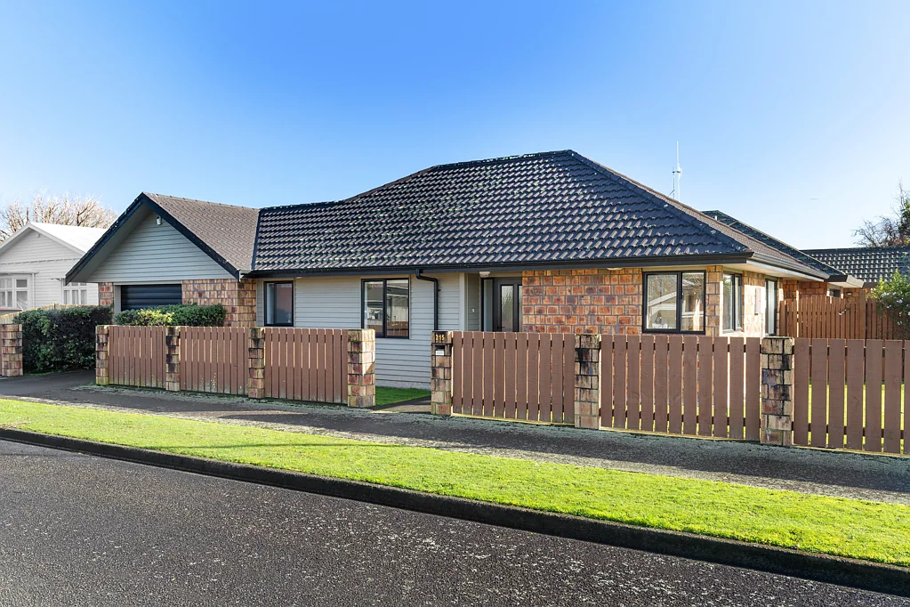 215 Park Road, Hokowhitu, Palmerston North, Manawatu-Wanganui